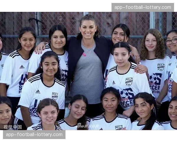 美国女足公布对阵加拿大队友谊赛大名单，摩根回归