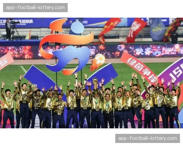 “全民足球日”活动在全国八座城市同步展开，数千球迷参与